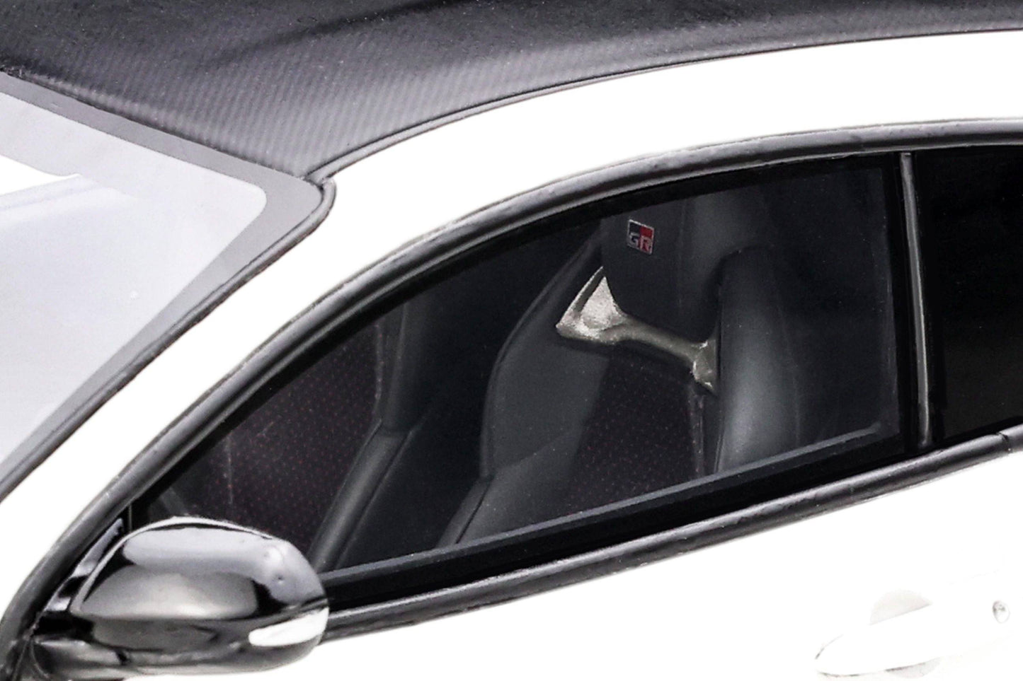 OttOmobile - Toyota GR Yaris (Platinum White Pearl) 1:18 Scale Model Car - Model Cars Canada Inc.