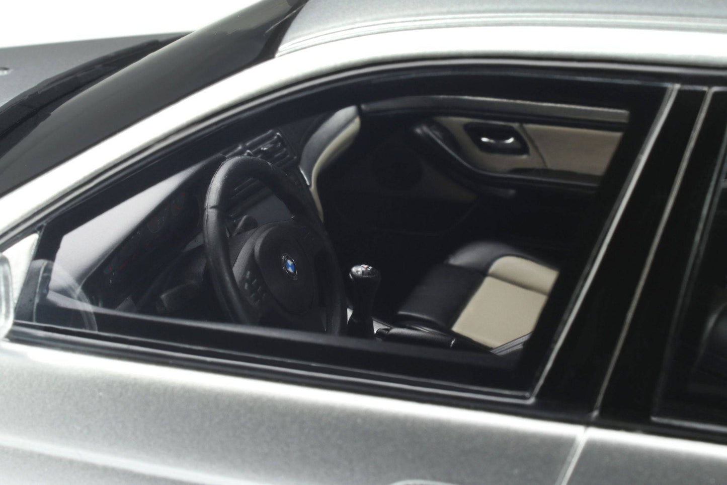 OttOmobile - BMW M5 (E39) (Silver) 1:18 Scale Model Car