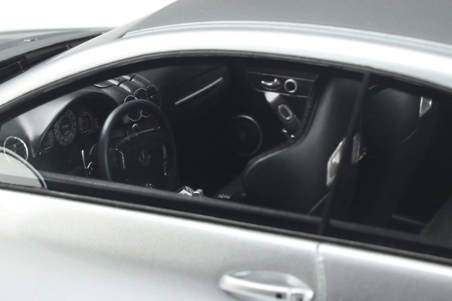 OttOmobile - Mercedes-Benz CLK DTM AMG Coupe (C209) (Brilliant Silver Metallic) 1:18 Scale Model Car