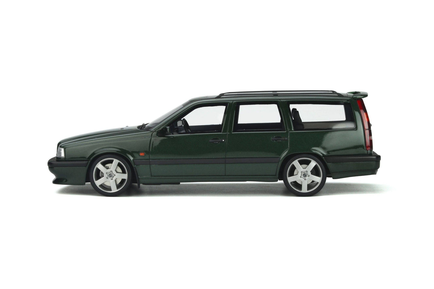 OttOmobile - Volvo V850 T5-R (1995) (Green) 1:18 Scale Model Car - Model Cars Canada Inc.