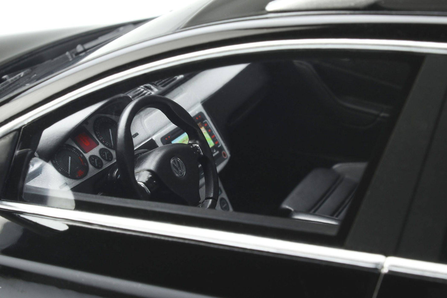 OttOmobile - Volkswagen Passat R36 Variant (B6) (Deep Black Metallic) 1:18 Scale Model Car - Model Cars Canada Inc.
