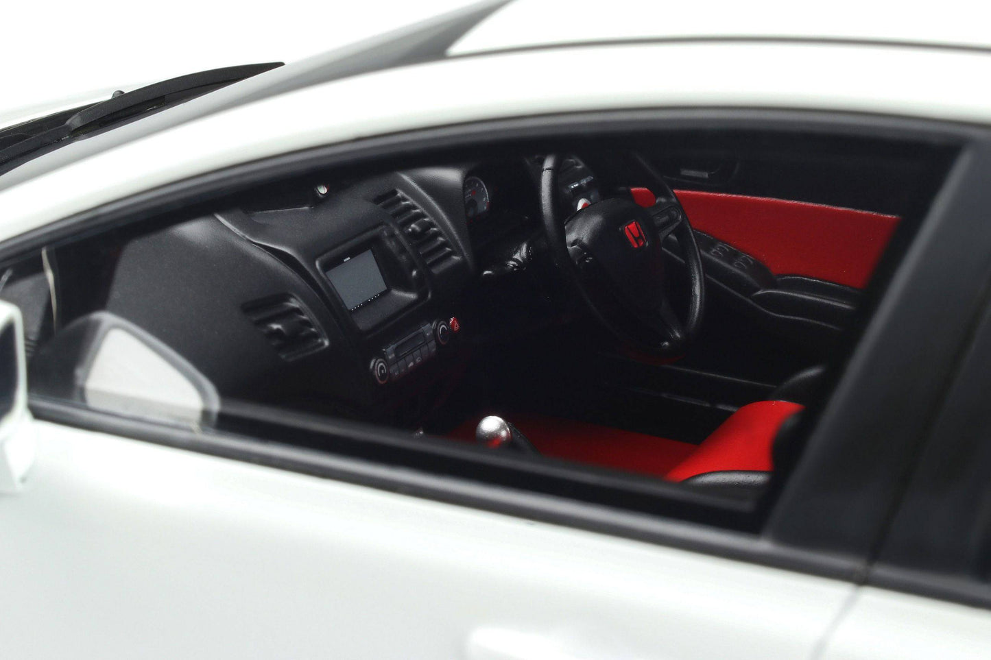 OttOmobile - Mugen Honda Civic Type R (FD2) (Mugen White) 1:18 Scale Model Car - Model Cars Canada Inc.