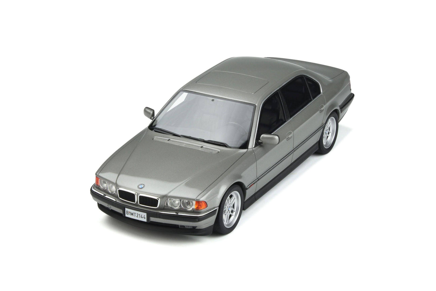 OttOmobile - BMW 750IL (E38) (Aspen Silver Metallic) 1:18 Scale Model Car