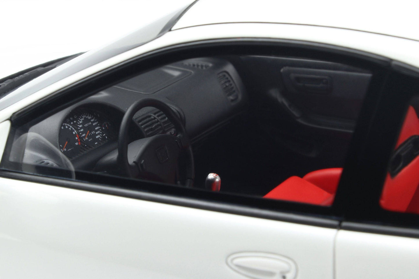 OttOmobile - Honda Integra (DC2) Euro Spec (Championship White) 1:18 Scale Model Car - Model Cars Canada Inc.