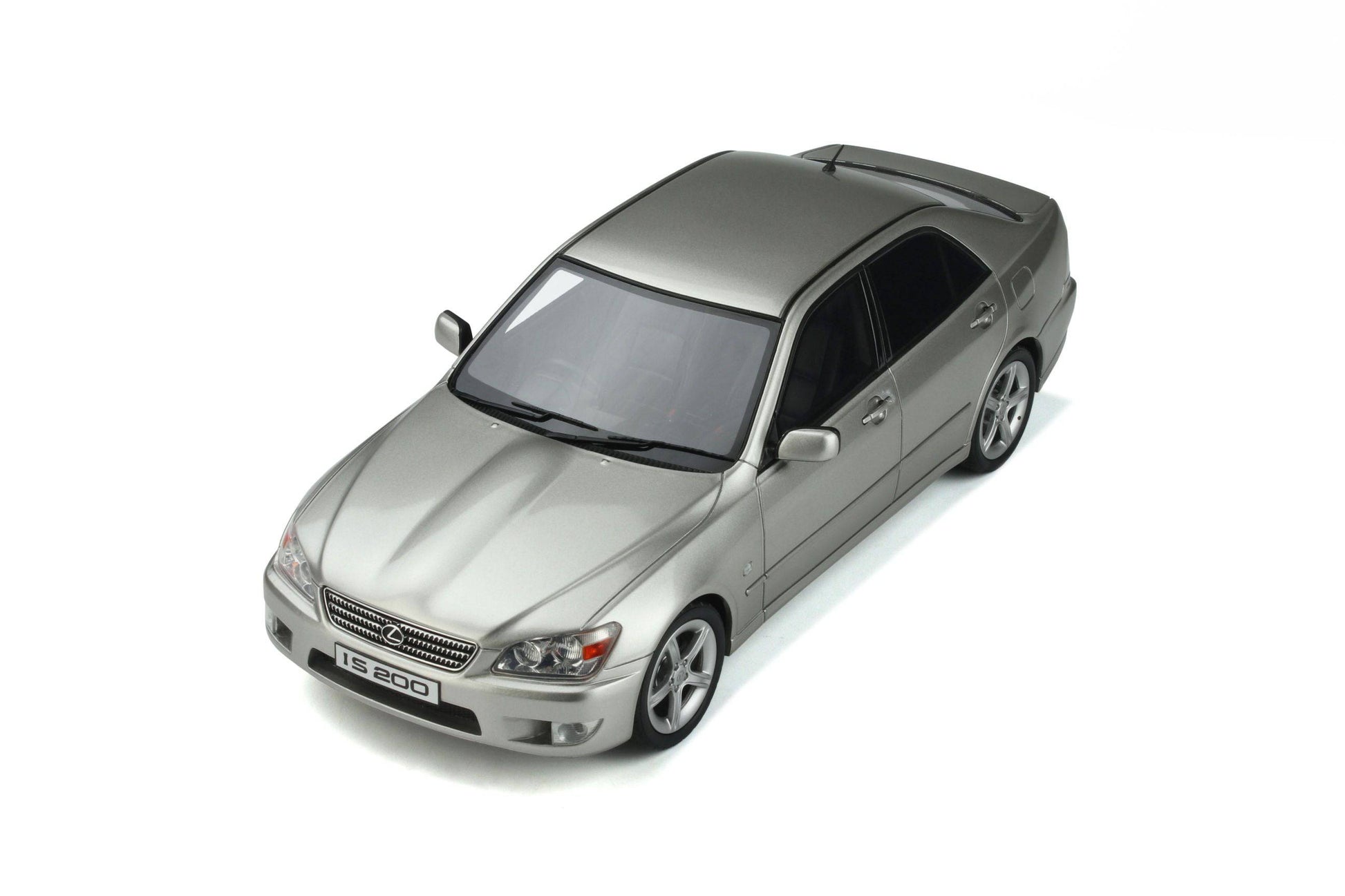 OttOmobile - Lexus IS200 (Millennium Silver Metallic) 1:18 Scale Model Car - Model Cars Canada Inc.