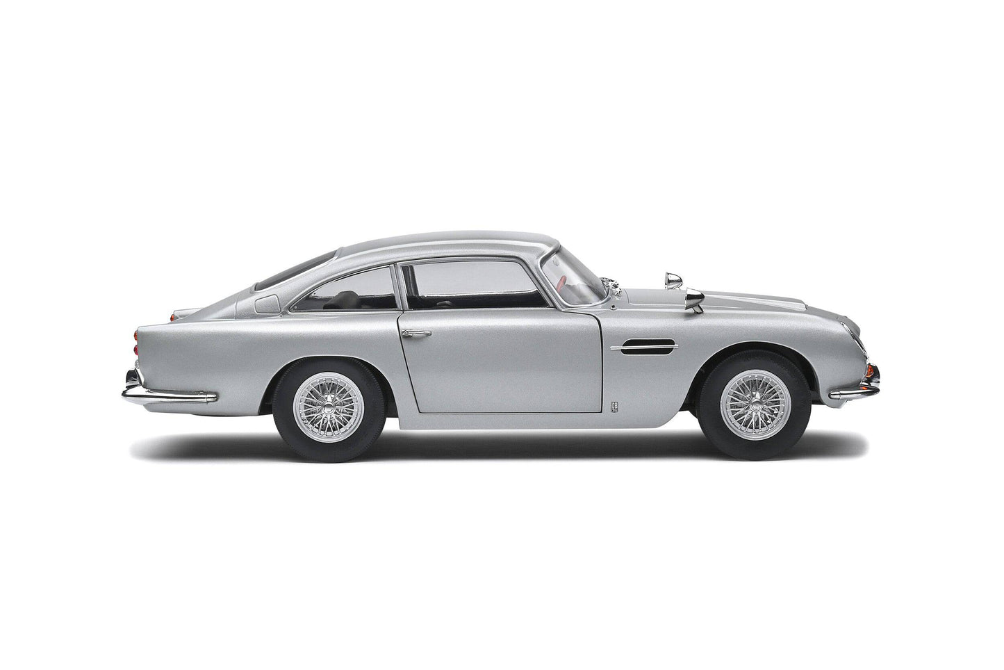 Solido - Aston Martin DB5 (Silver Birch) 1:18 Scale Model Car