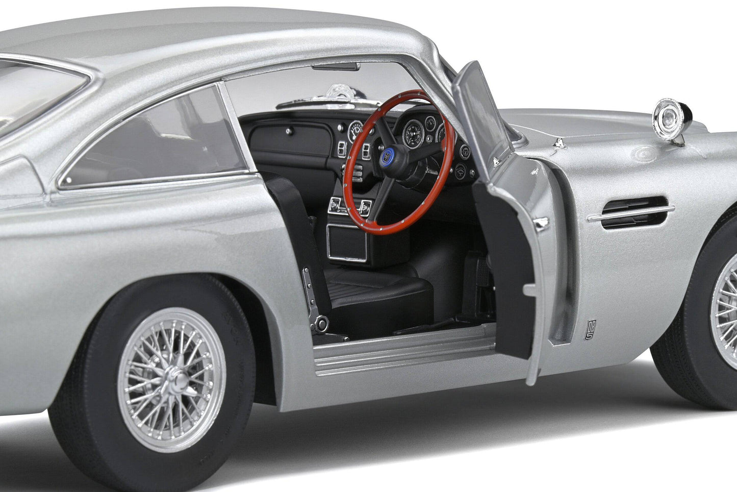 Solido - Aston Martin DB5 (Silver Birch) 1:18 Scale Model Car - Model Cars Canada Inc.
