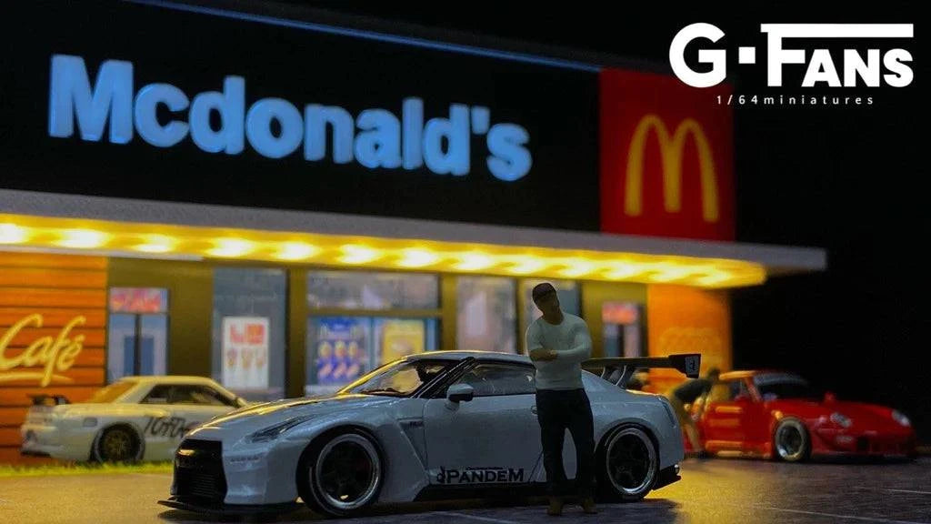 G Fans - McDonalds Restaurant (Building and Parking) 1:64 Scale Diorama - Model Cars Canada Inc.