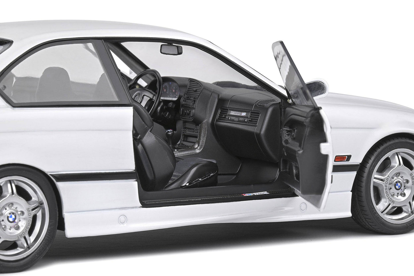 Solido - BMW M3 Lightweight (LTW)(E36) (Alpine White) 1:18 Scale Model Car - Model Cars Canada Inc.