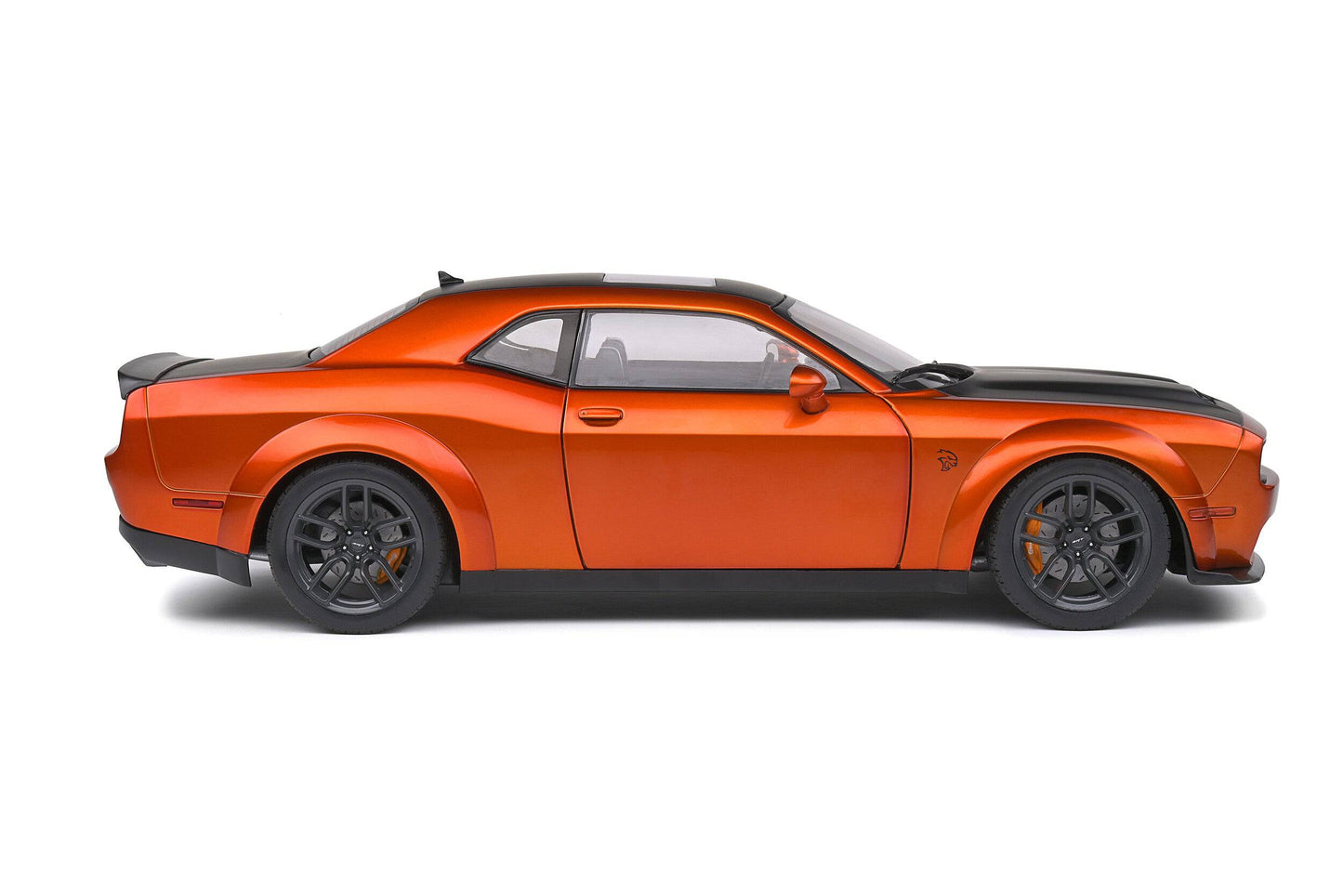 Solido - Dodge Challenger SRT Widebody (Orange Metallic) 1:18 Scale Model Car - Model Cars Canada Inc.