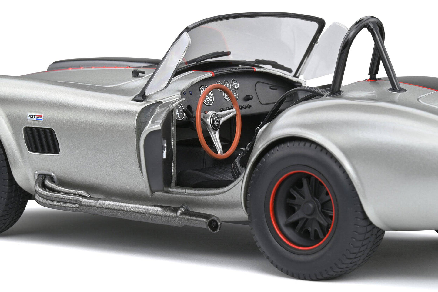 Solido - Shelby Cobra 427 (MK2) (Silver) 1:18 Scale Model Car - Model Cars Canada Inc.