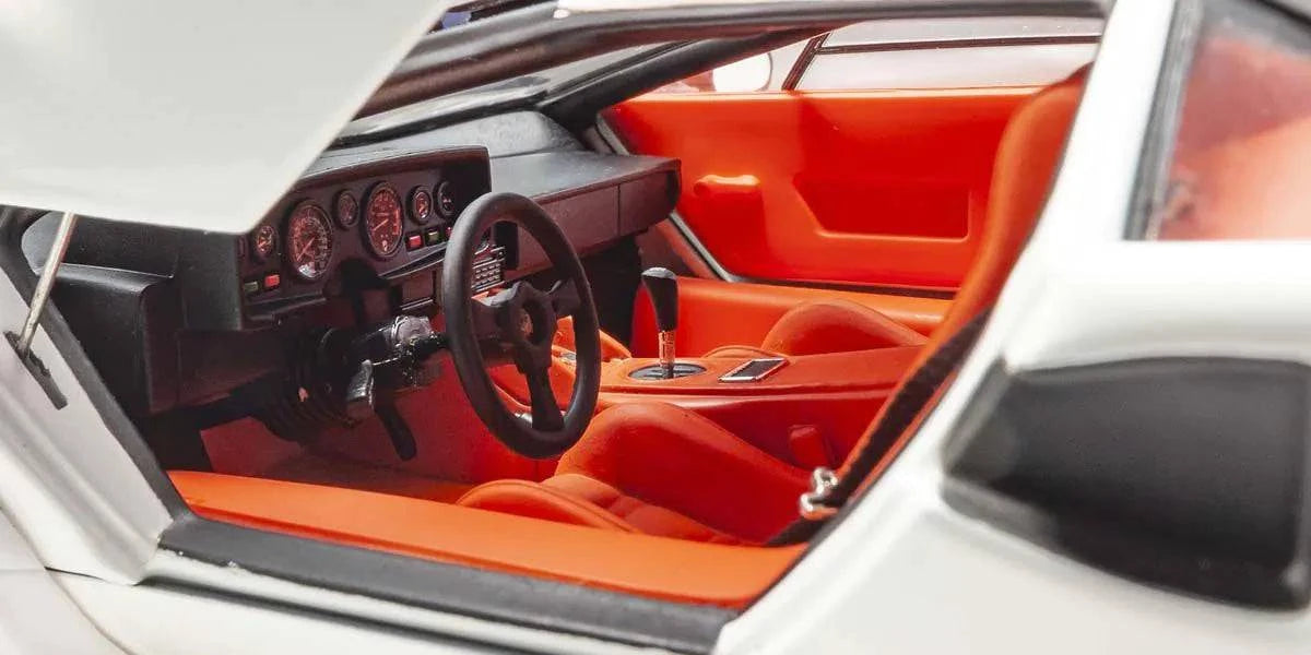 Kyosho - Lamborghini Countach LP500S (White) 1:18 Scale Model Car - Model Cars Canada Inc.