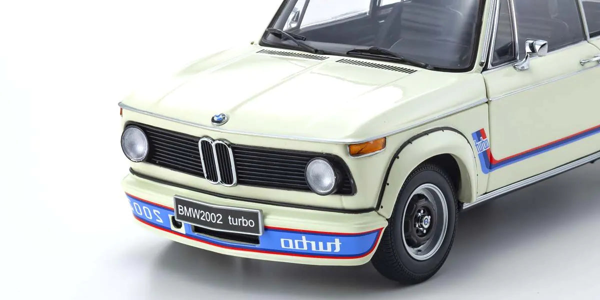 Kyosho - BMW 2002 Turbo (White) 1:18 Scale Model Car