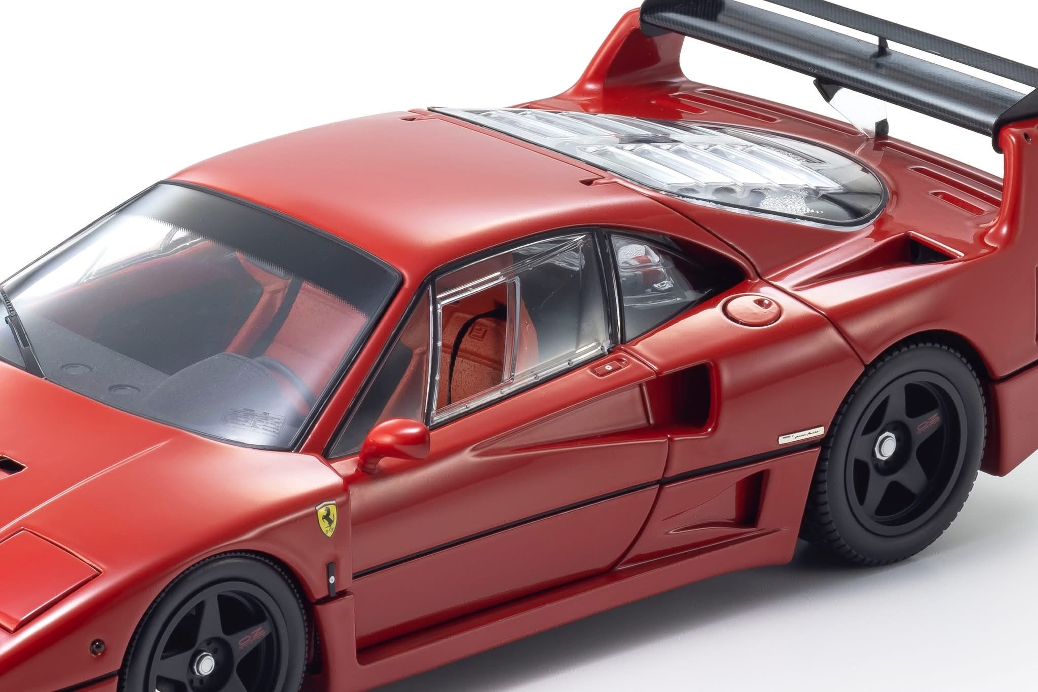 Kyosho - Ferrari F40 Light Weight with LM Wings (Rosso Corsa Red) 1:18