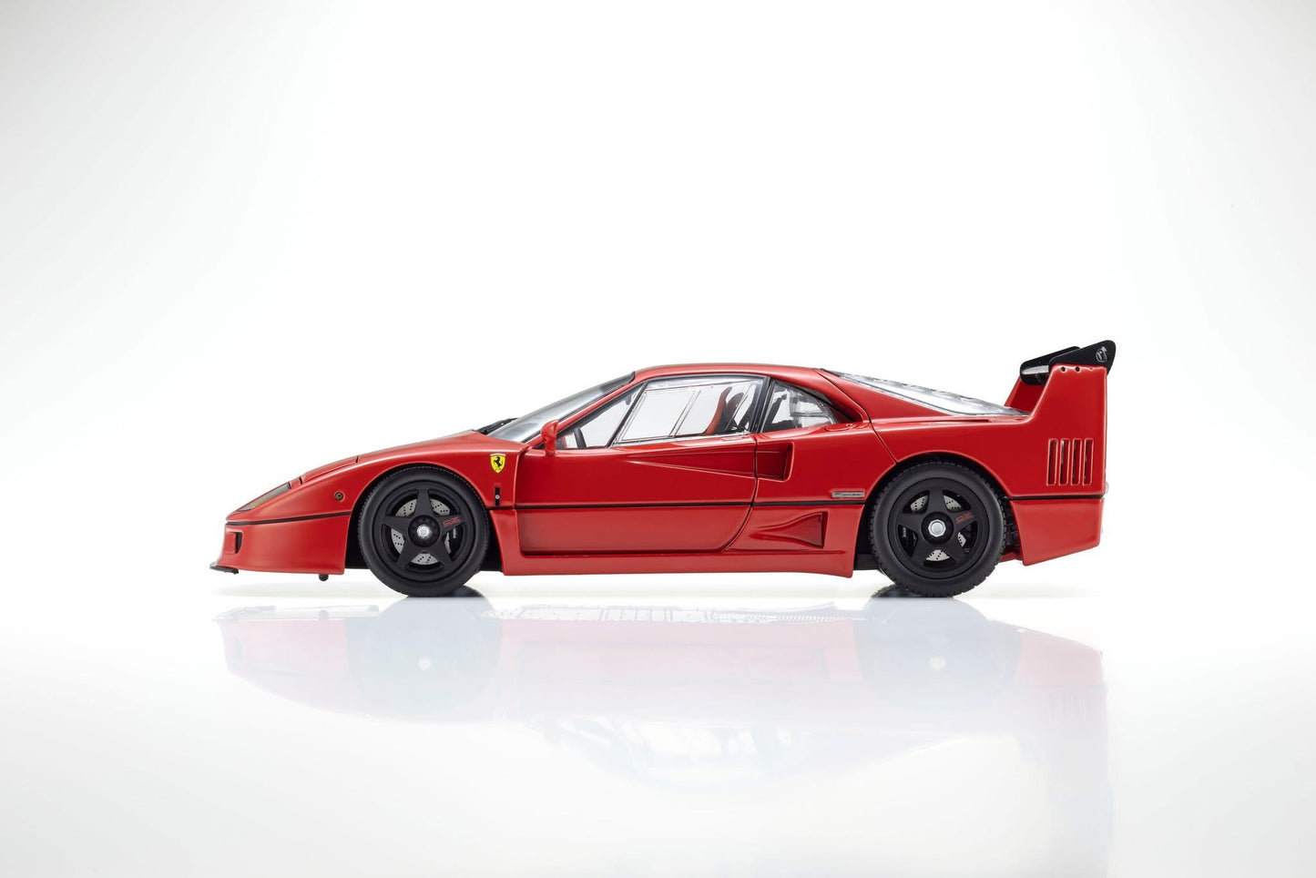 Kyosho - Ferrari F40 Light Weight with LM Wings (Rosso Corsa Red) 1:18 Scale Model **[Pre-Order]**