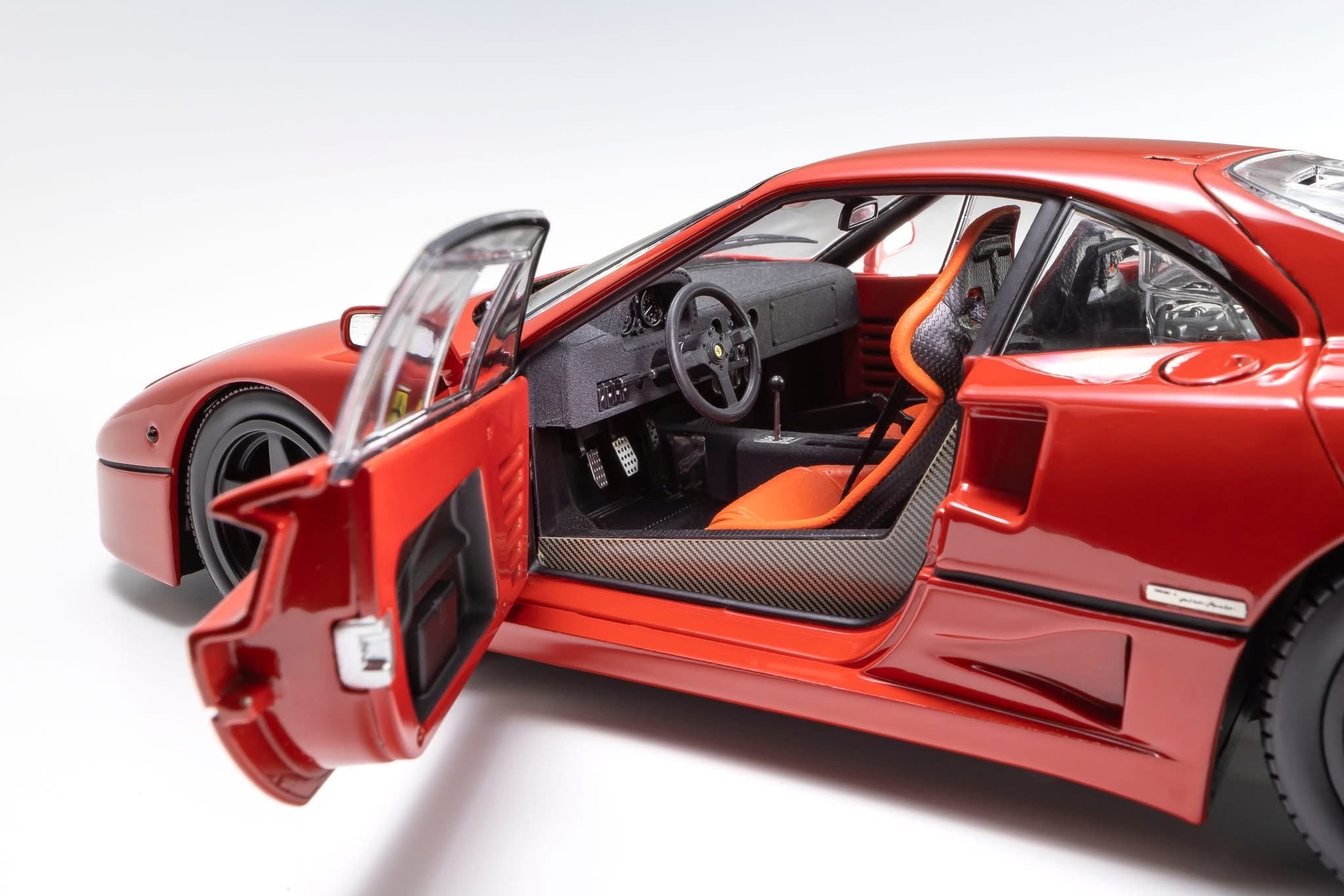 Kyosho - Ferrari F40 Light Weight with LM Wings (Rosso Corsa Red) 1:18
