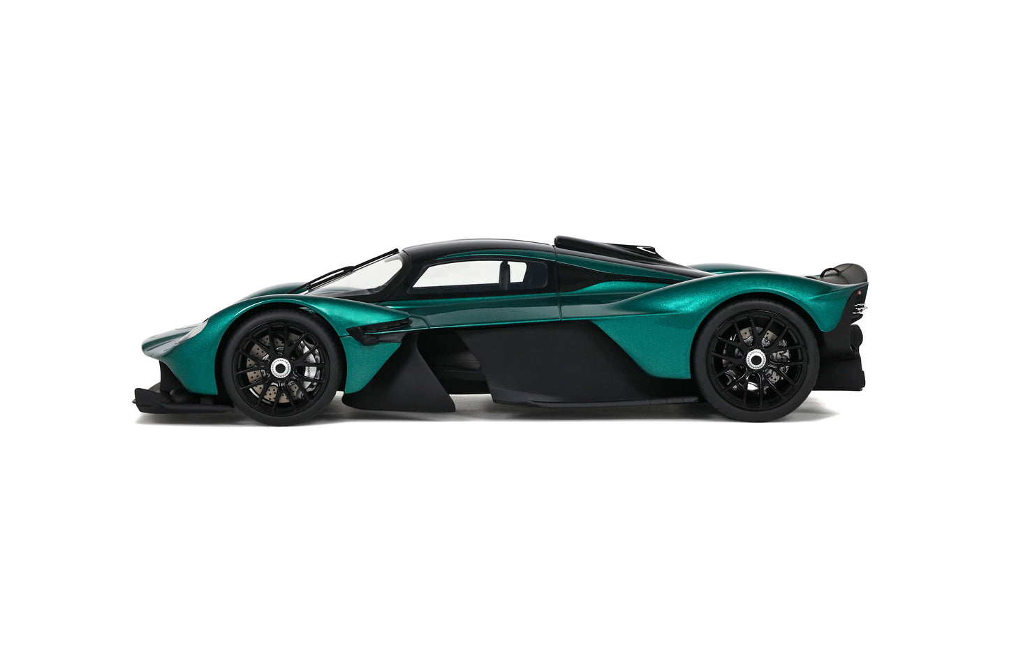 GT Spirit - Aston Martin Valkyrie (British Racing Green) 1:18 Scale Model Car