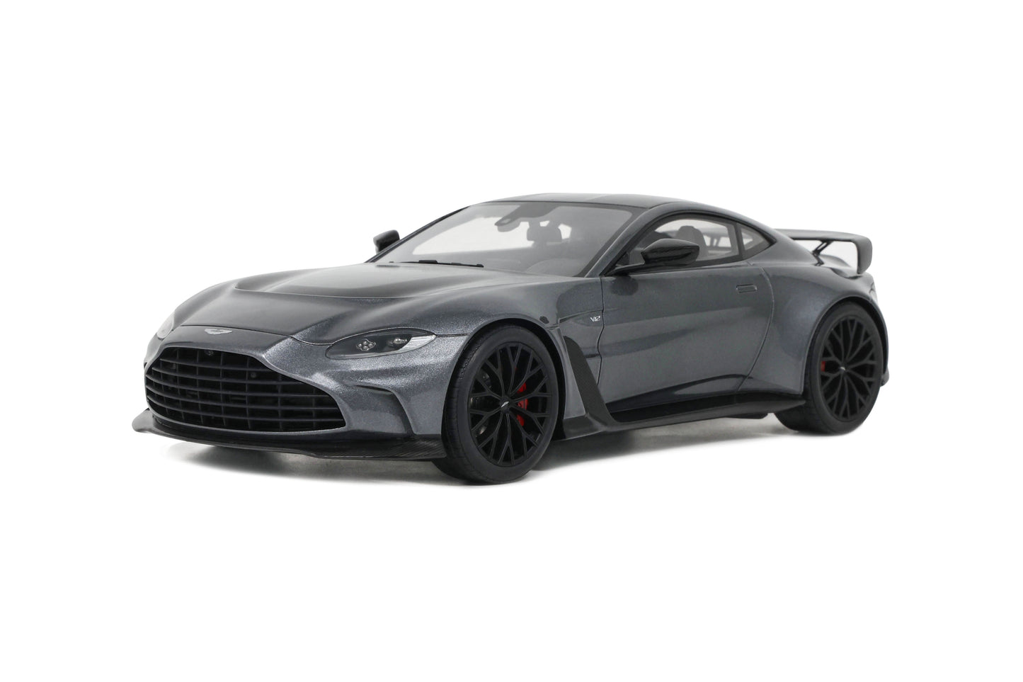 GT Spirit - Aston Martin V12 Vantage (Magnetic Silver) 1:18 Scale Model