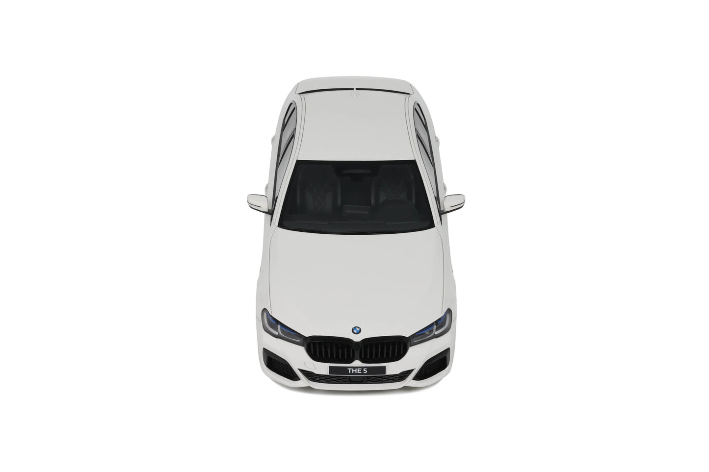 GT Spirit - BMW 545E xDrive Sedan M Sport (Alpine White 3) 1:18 Scale Model **[Pre-Order]**