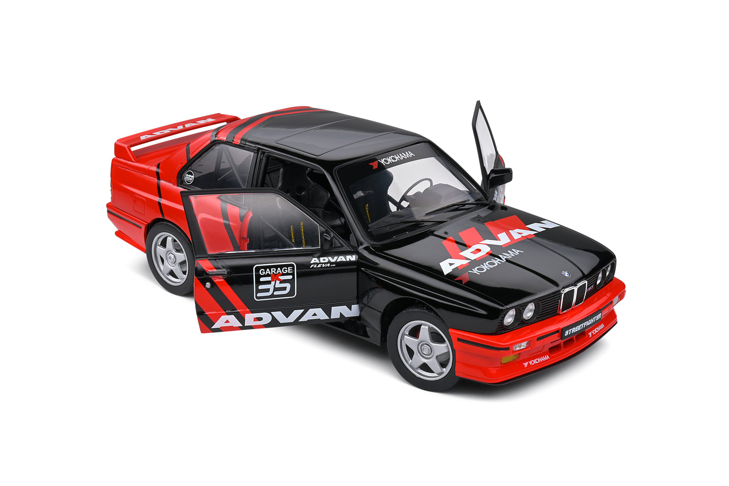 Solido - BMW M3 (E30)(Advan) 1:18 Scale Model Car