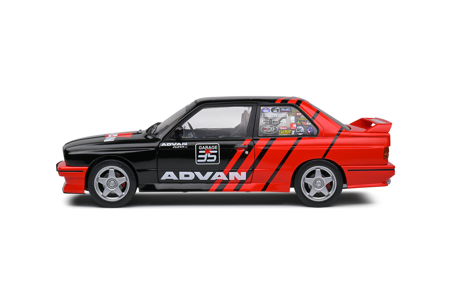 Solido - BMW M3 (E30)(Advan) 1:18 Scale Model Car