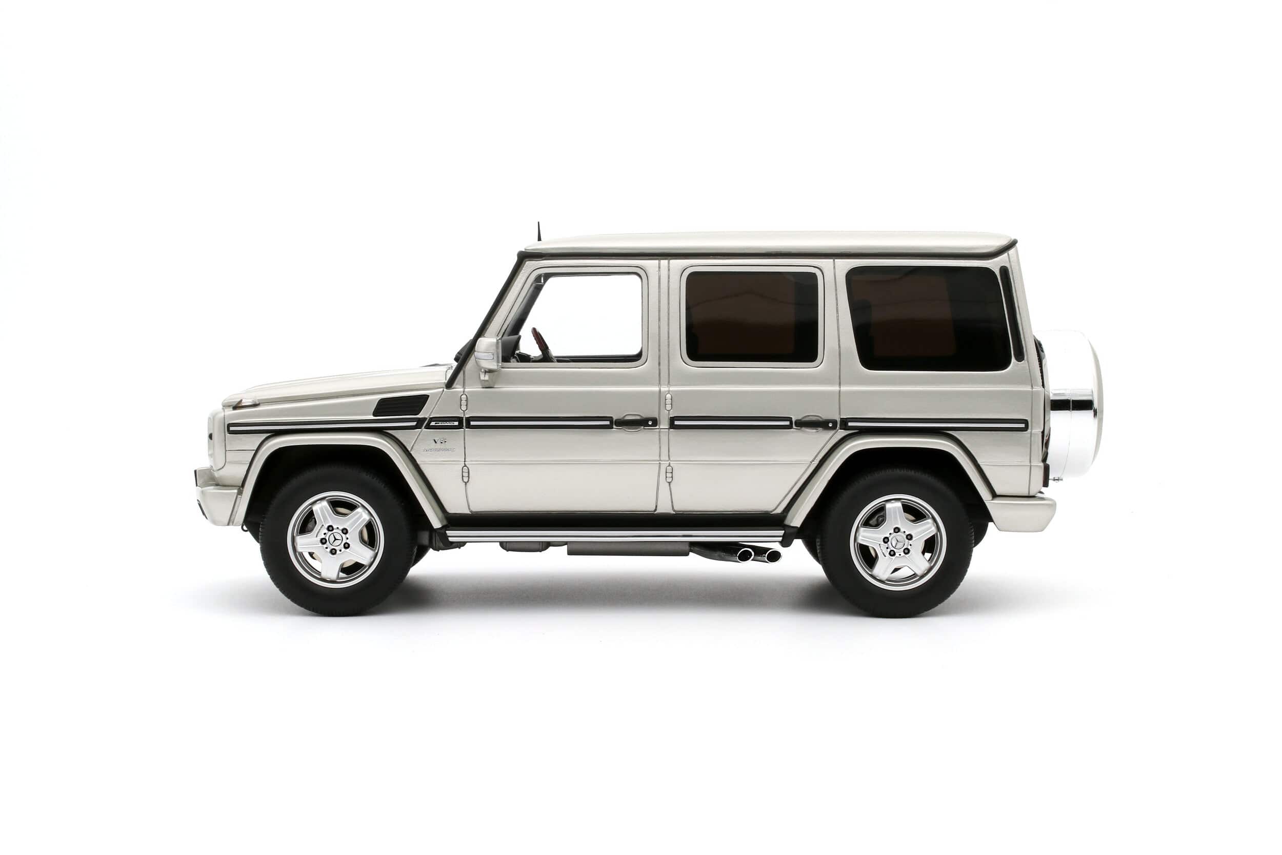 OttOmobile - Mercedes-Benz G-Class G55 AMG (Iridium Silver) 1:18 Scale
