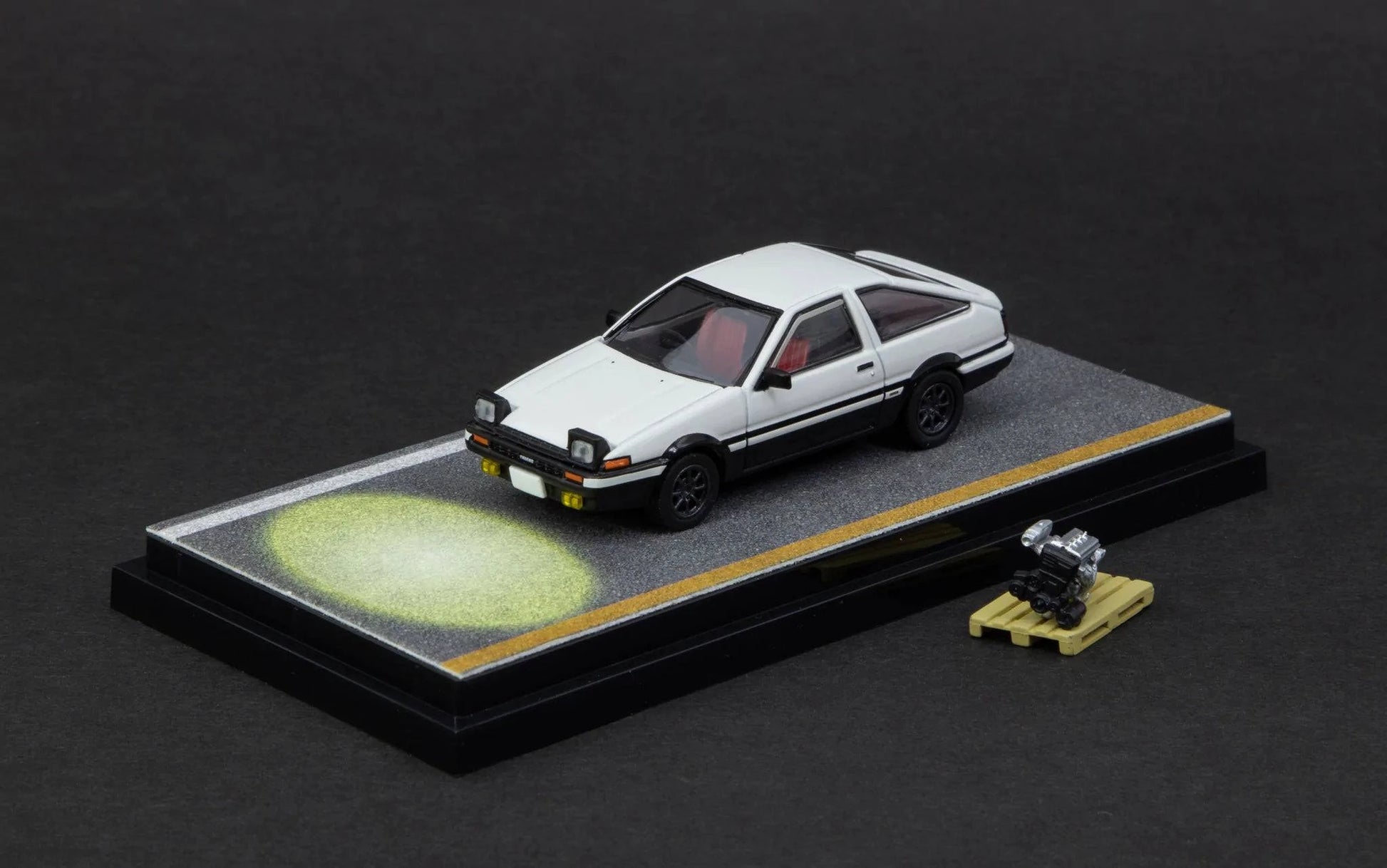 Hobby Japan - Toyota Corolla Sprinter Tureno GT Apex (AE86) "Initial D" (Lights Up) 1:64 Scale Model Car - Model Cars Canada Inc.