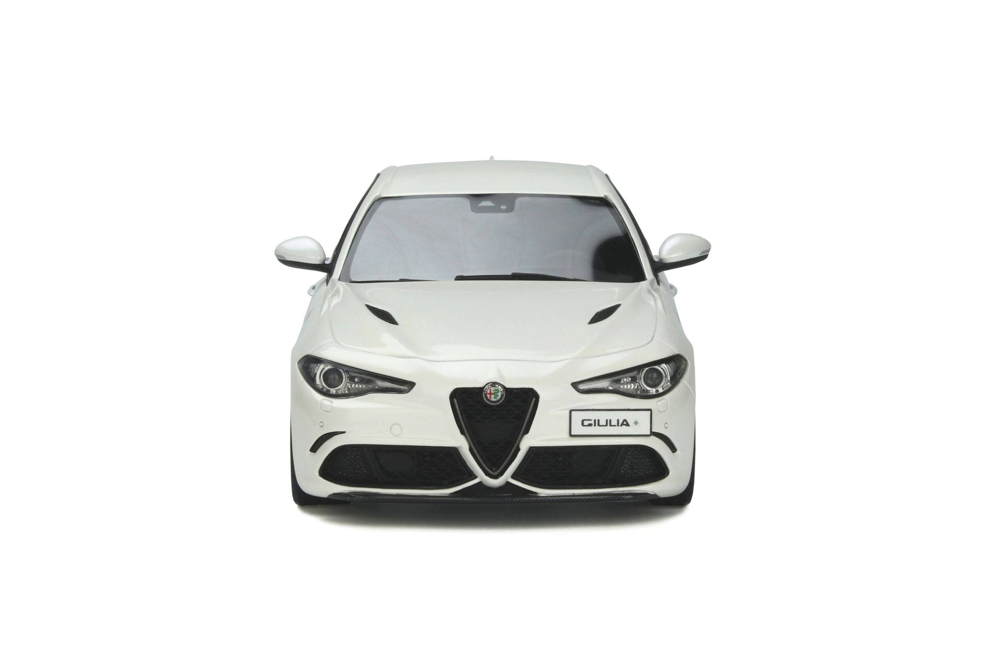 OttOmobile - Alfa Romeo Giulia Quadrifoglio (2019) (White) 1:18 Scale Model Car - Model Cars Canada Inc.