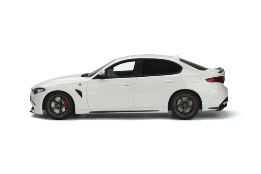OttOmobile - Alfa Romeo Giulia Quadrifoglio (2019) (White) 1:18 Scale Model Car - Model Cars Canada Inc.
