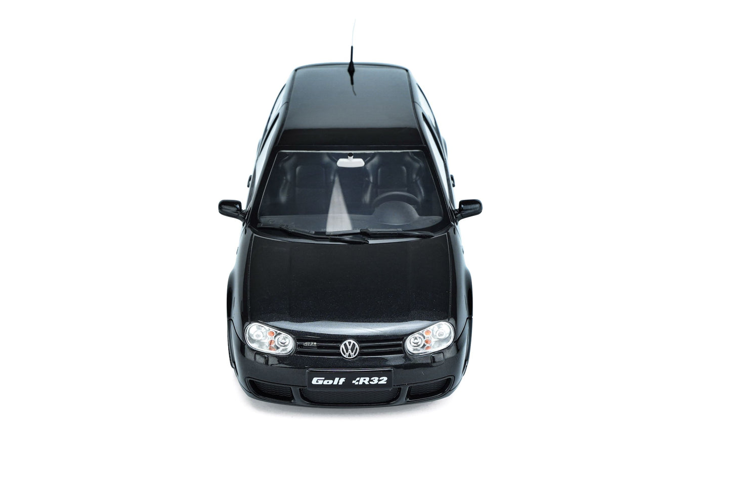 OttOmobile - Volkswagen Golf R32 (MKIV) (Black Magic Pearl) 1:18 Scale Model Car
