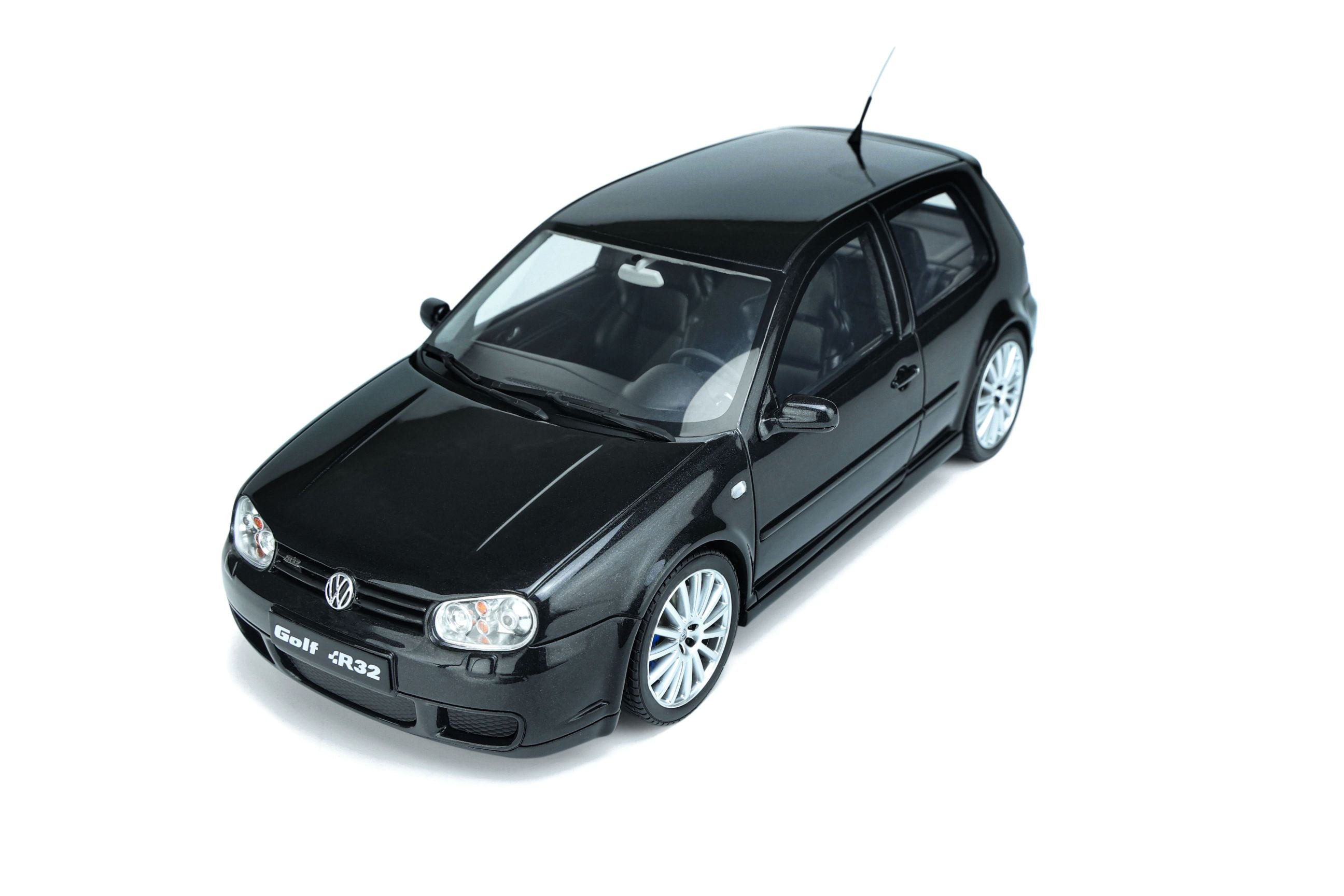 OttOmobile - Volkswagen Golf R32 (MKIV) (Black Magic Pearl) 1:18 Scale  Model Car