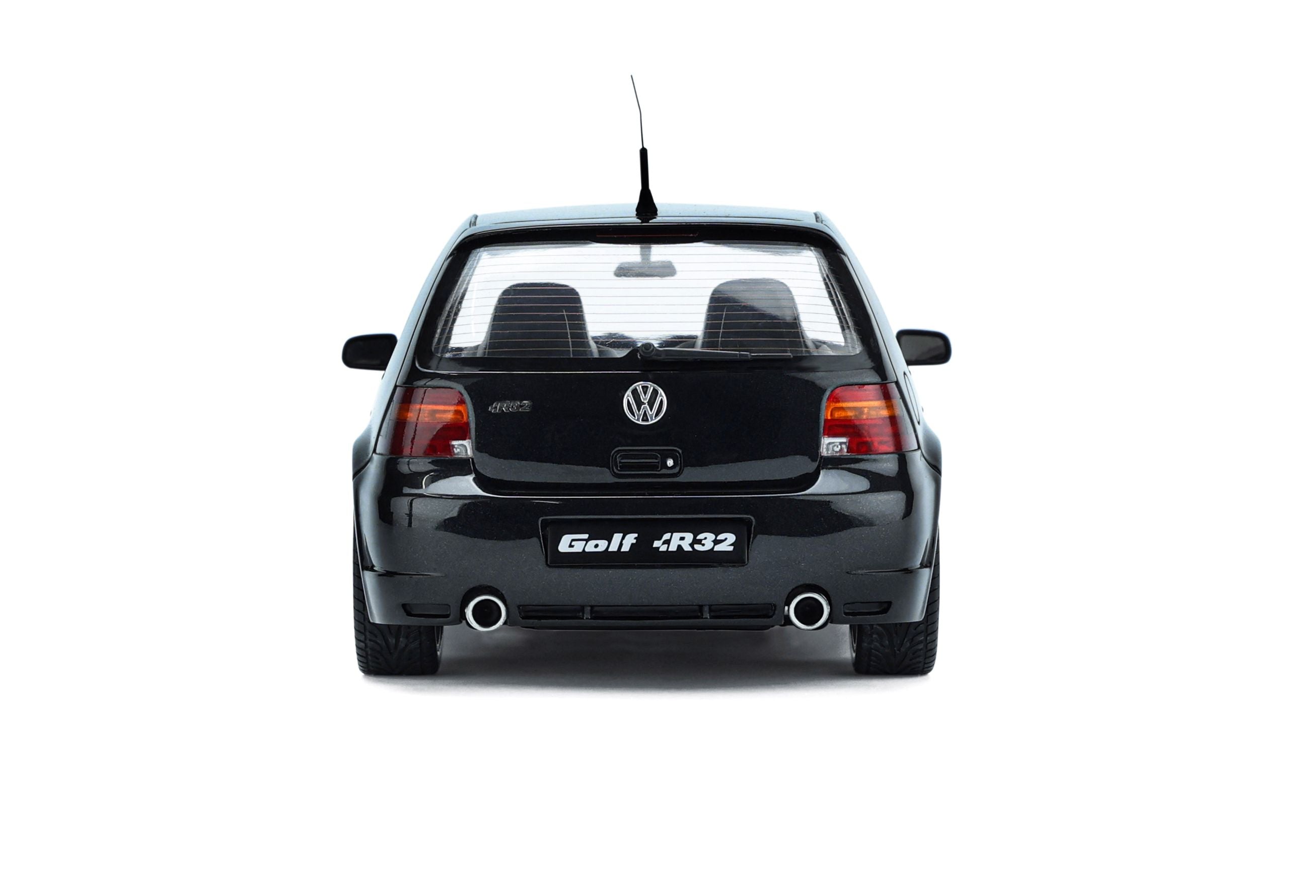 OttOmobile - Volkswagen Golf R32 (MKIV) (Black Magic Pearl) 1:18 Scale  Model Car