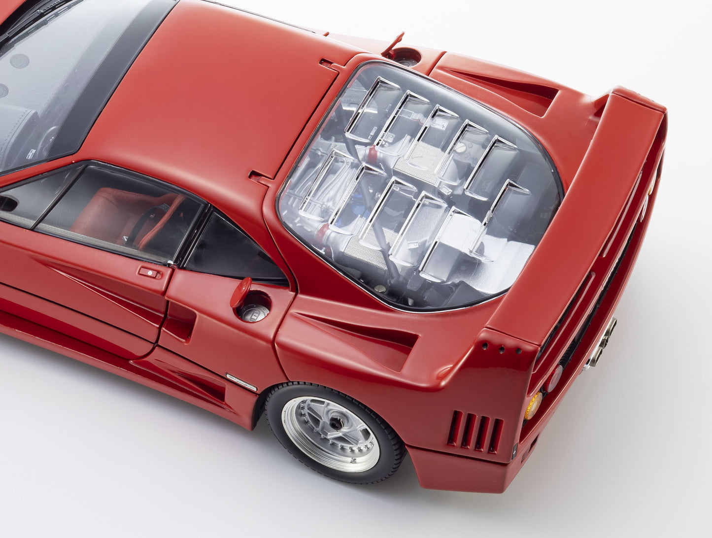 Kyosho - Ferrari F40 Street (Rosso Corsa Red) 1:18 Scale Model Car