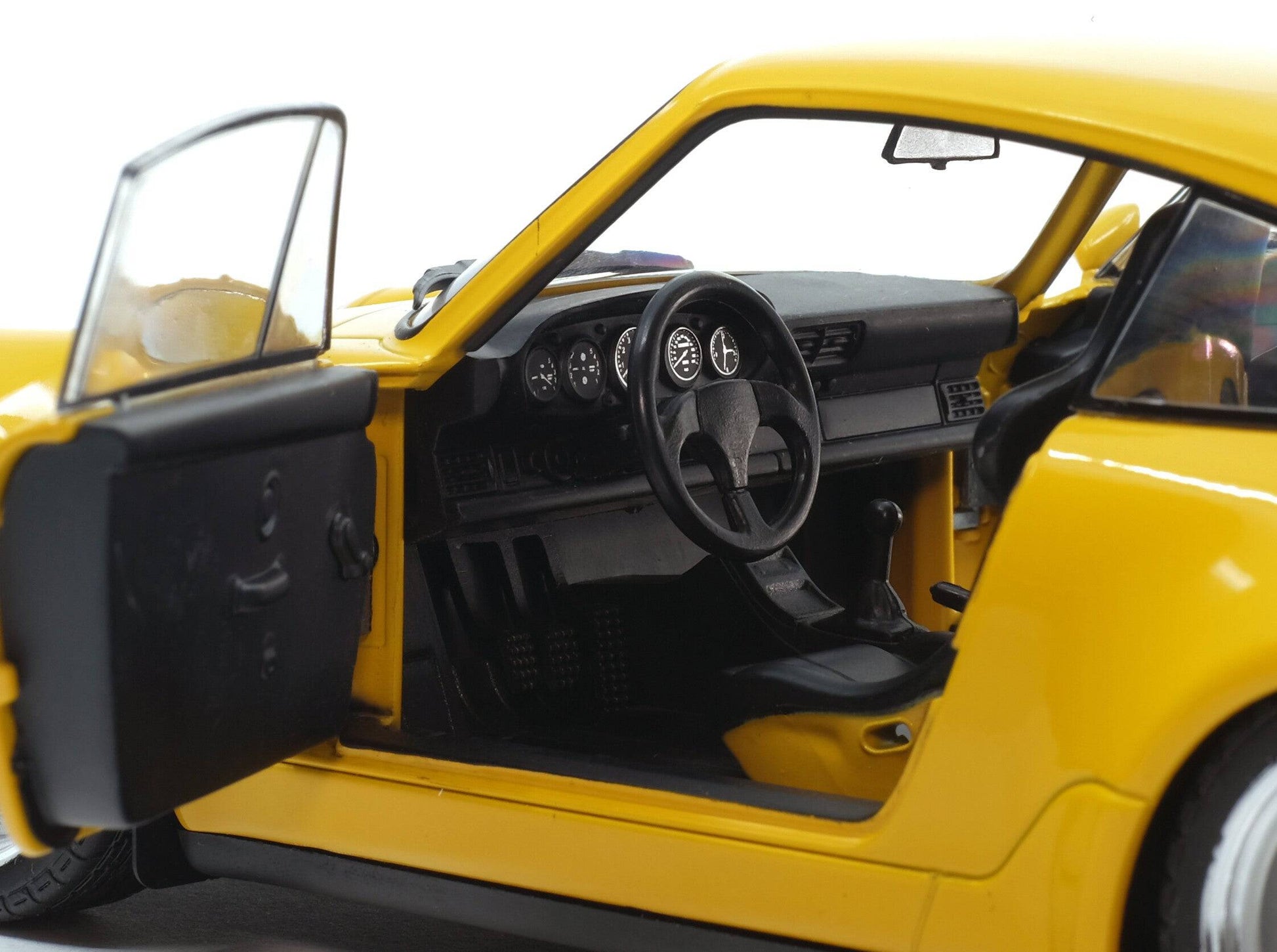 Solido - Porsche 911 (964) Carrera 3.8 RS (Speed Yellow) 1:18 Scale Model Car - Model Cars Canada Inc.