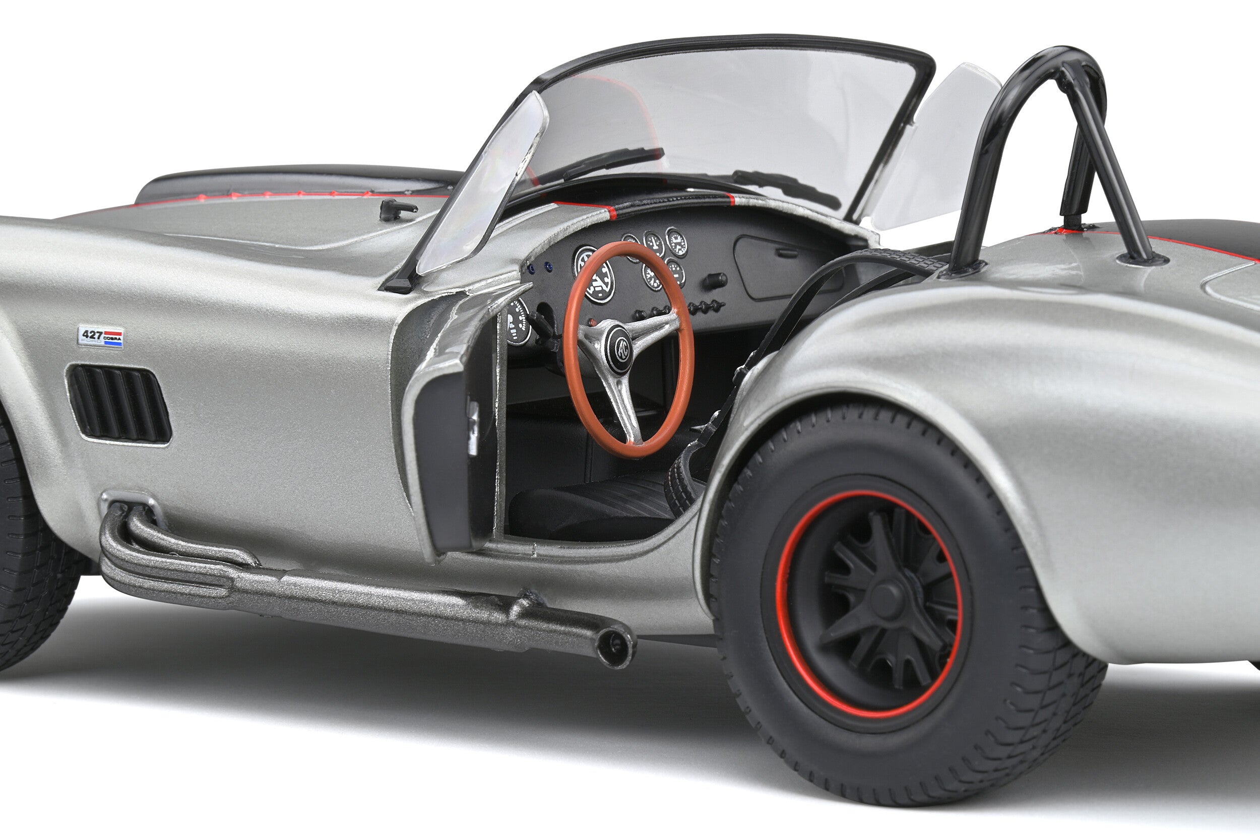 Solido - Shelby Cobra 427 (MK2) (Silver) 1:18 Scale Model Car